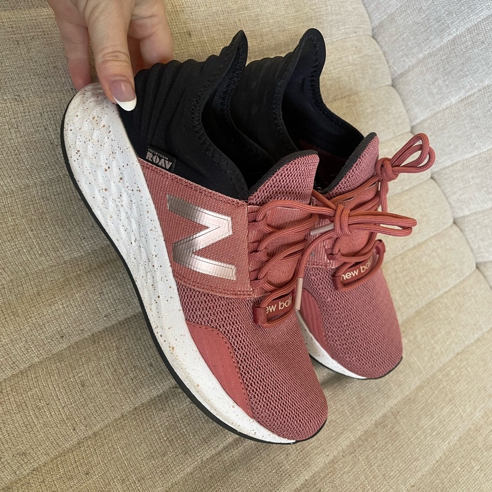 New Balance Fresh foam Roav pink
